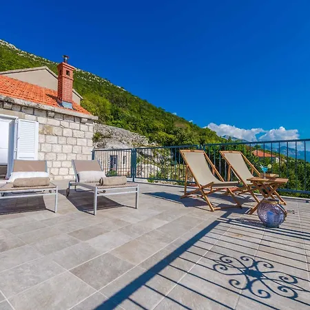 Rustic Charm Čilipi